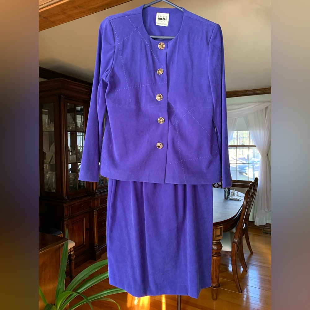Like New Size 10P, 2 Piece, Purple, Ladies Jacket/Skirt Ensemble
